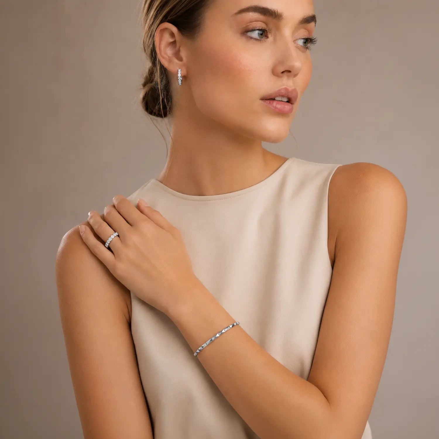 COEUR DE LION Eternal Love Bold Ring Silber – am Model