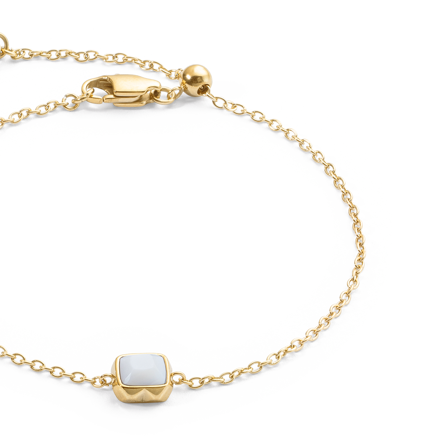 Birthstone April Armband Weißer Quarz Gold von COEUR DE LION – Detailaufnahme