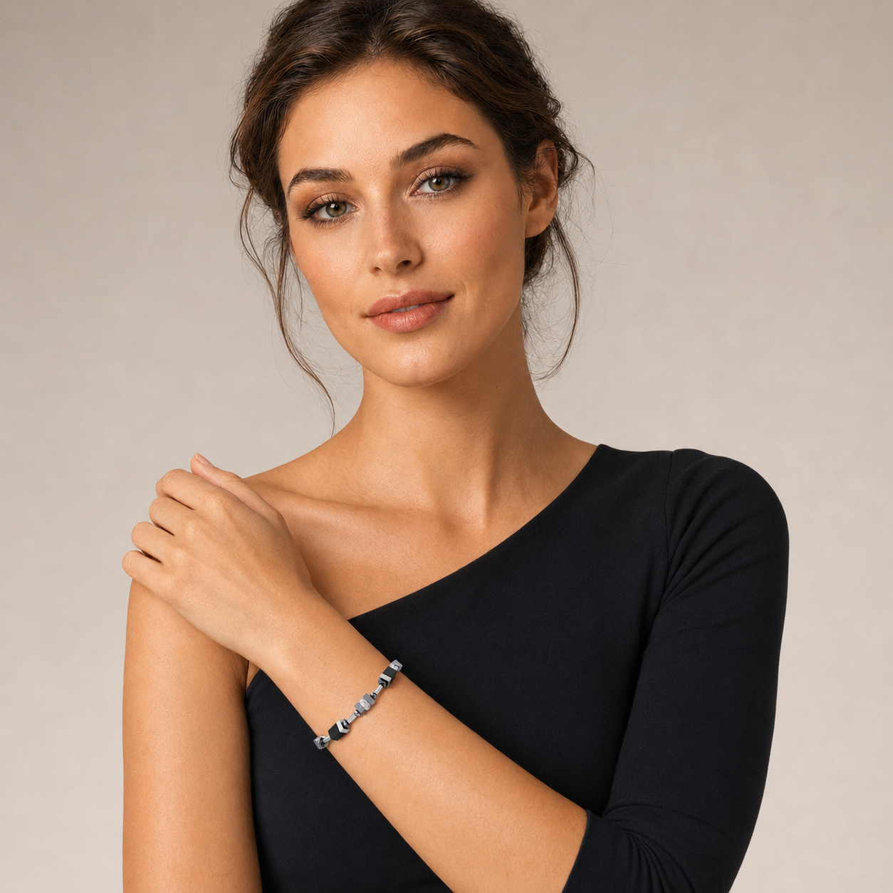 COEUR DE LION Cube Eclipse Armband Onyx – am Model