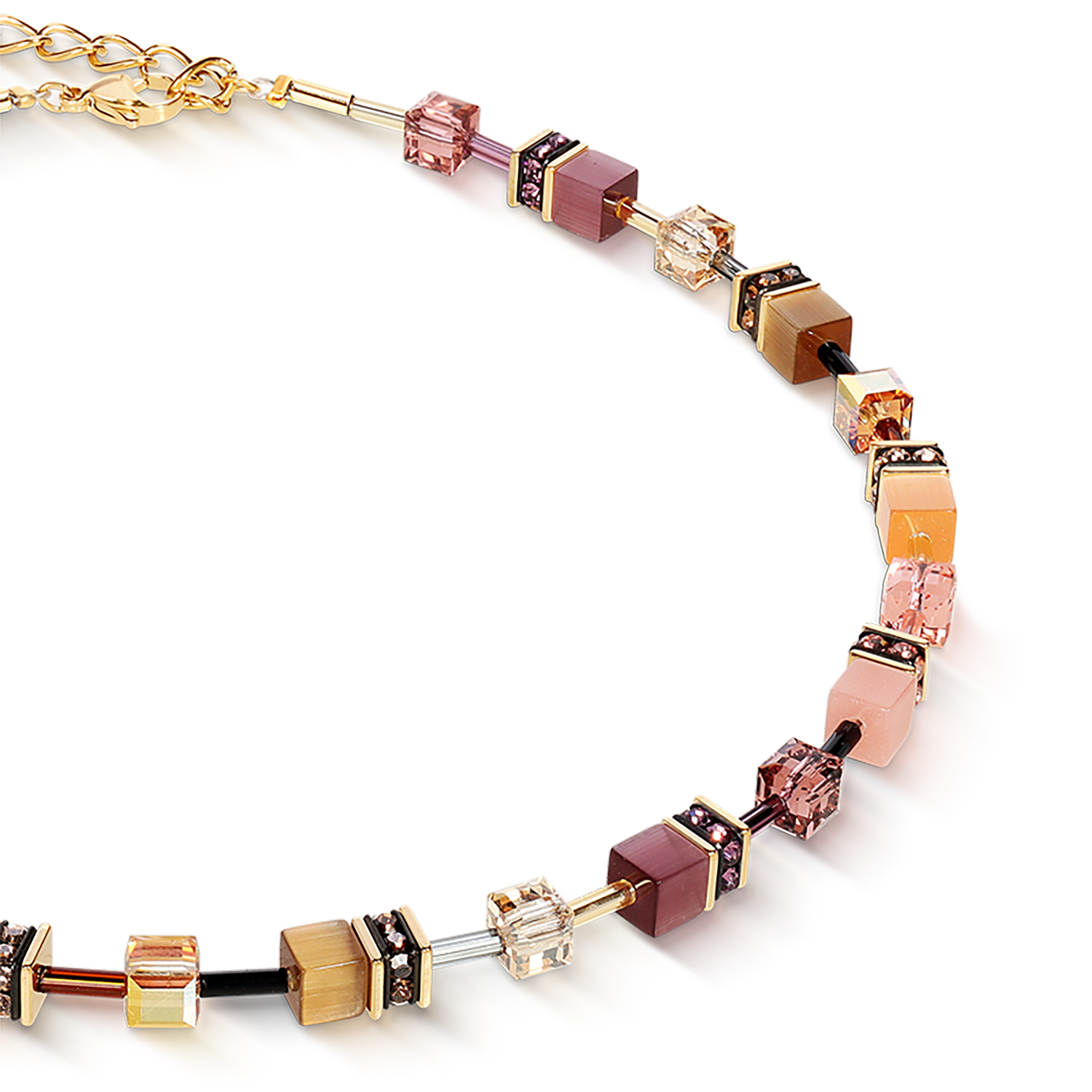 GeoCUBE® Iconic Halskette golden Blush von COEUR DE LION – Detailaufnahme